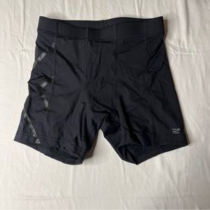 2xu compression running shorts mens size small